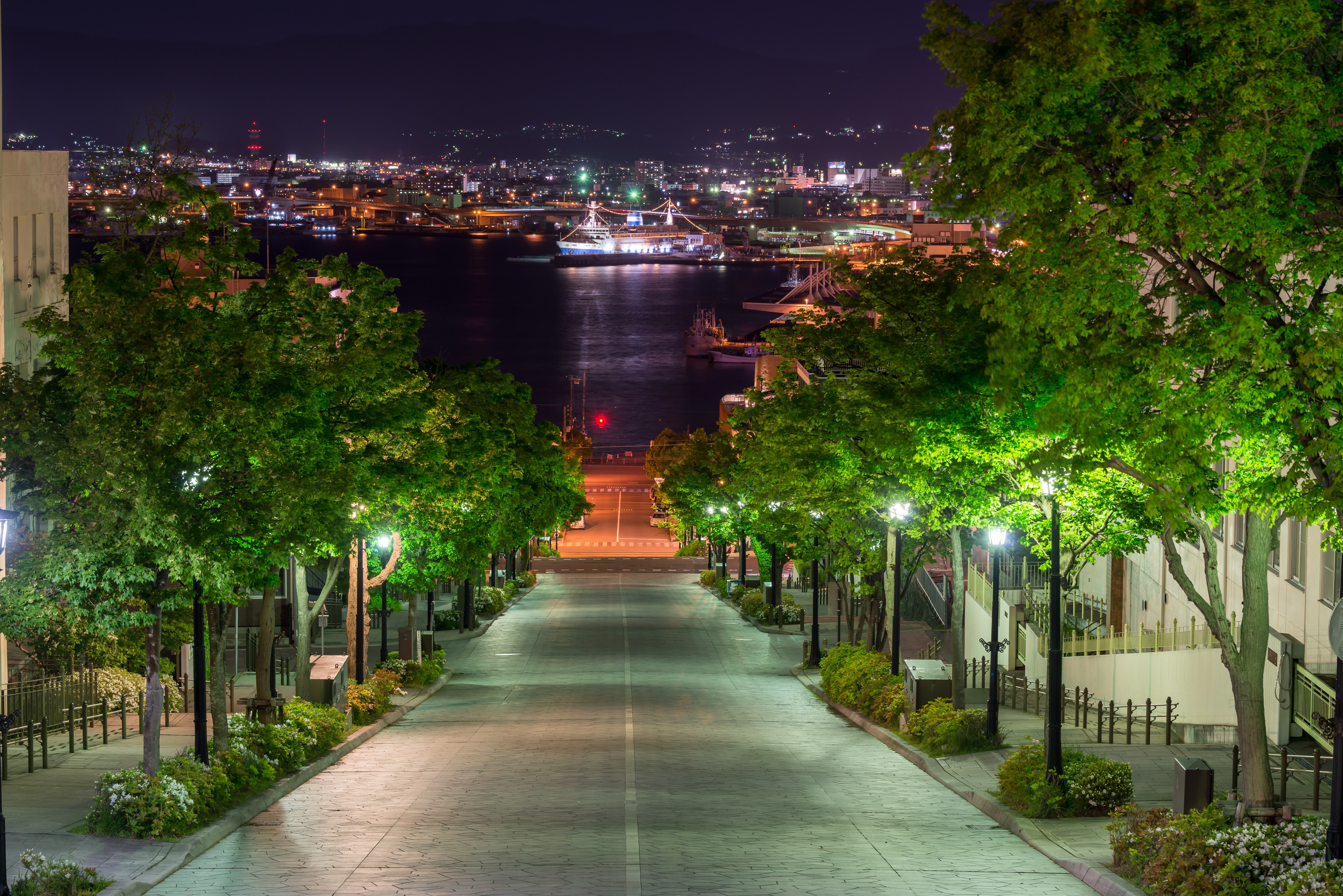 Overseas, Stay Assured! Fully Multilingual Support for Selling Your Japanese Real Estate